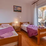 Apartment Munida IV *