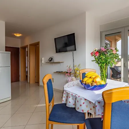 Lovely Apartment In Medulin With Kitchen Apartment Medulin